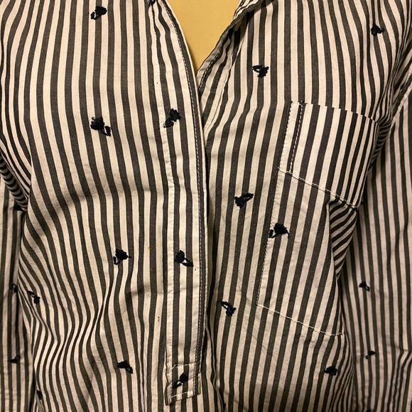 Striped button down long sleeved shirt - Picture 5 of 6